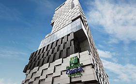 Holiday Inn Express Bangkok Siam, an IHG Hotel - SHA Extra Plus